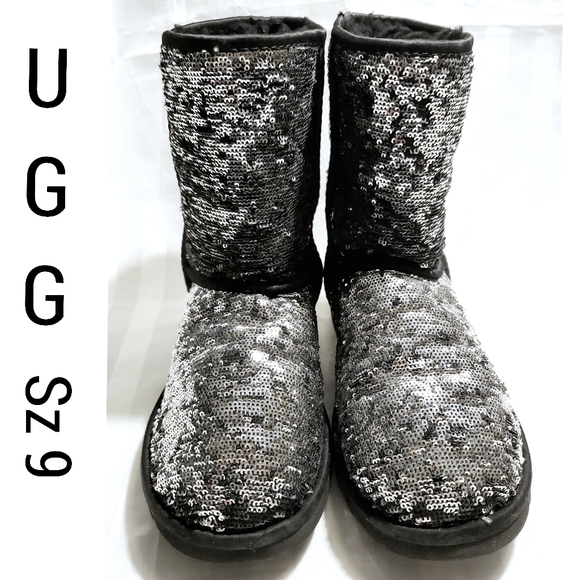 UGG Shoes - UGG Sequin Sparkling Black Silver Classic Short Boots Sz 9